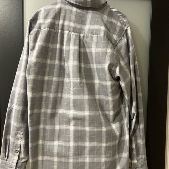 Dixxon flannel avalanche size medium. Only worn a few times - Picture 2 of 4